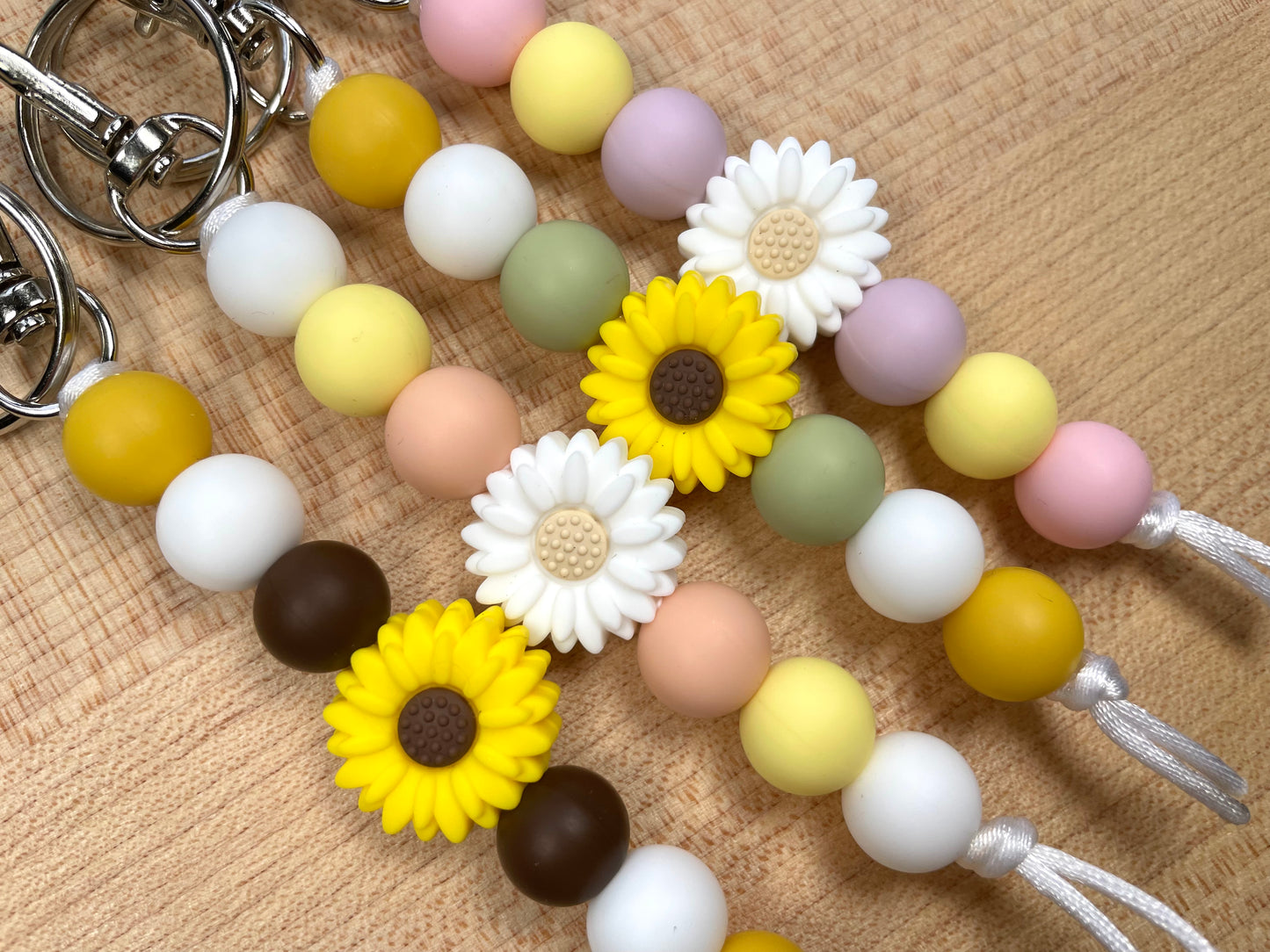 Silicone Bead Keychain - Flower Bead